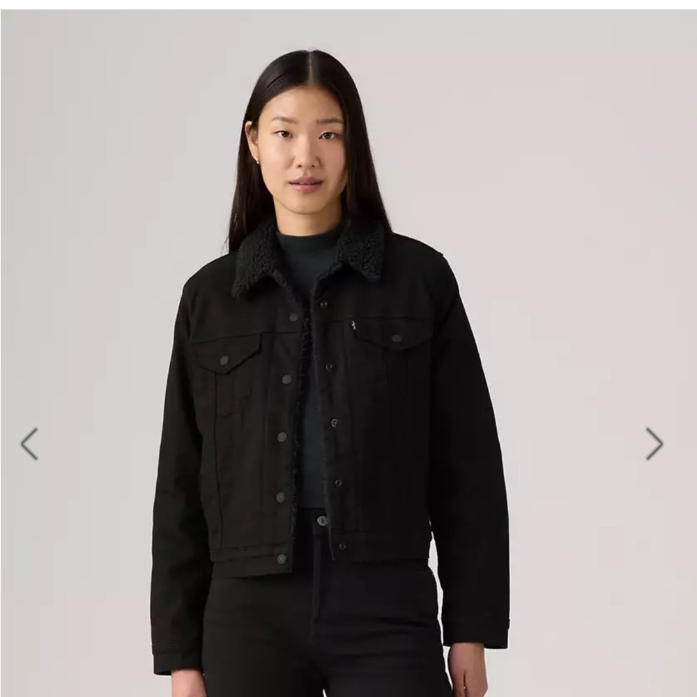 Levi’s Women's Original Sherpa Trucker Jacket Black Denim Jacket‎ Classic Retro